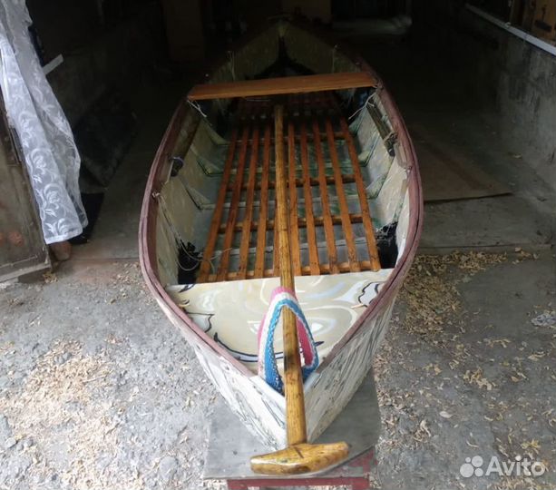 Лодка камышовка