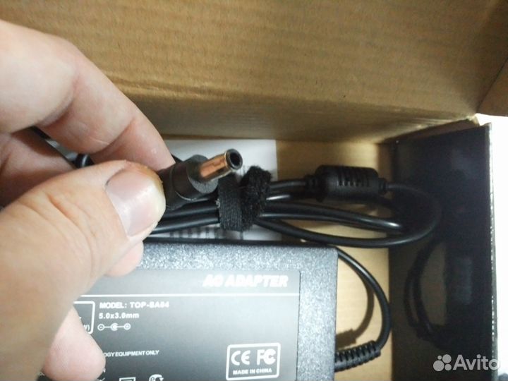 Блок питания для ноутбука - разные