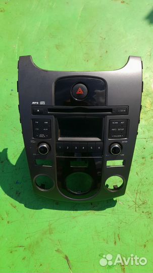 Рамка магнитолы KIA Cerato 2