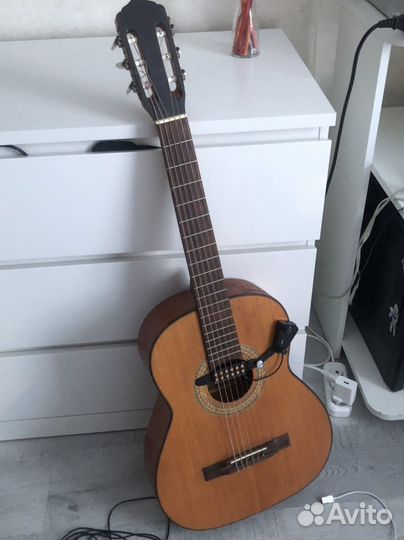 Классическая гитара cremona