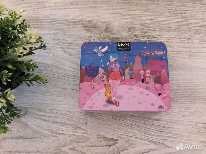 NYX палетка теней land of lollies