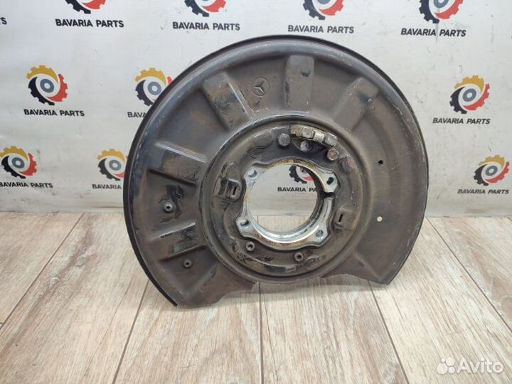 Задний кулак правый Mercedes E W212 1.8 M271 2010