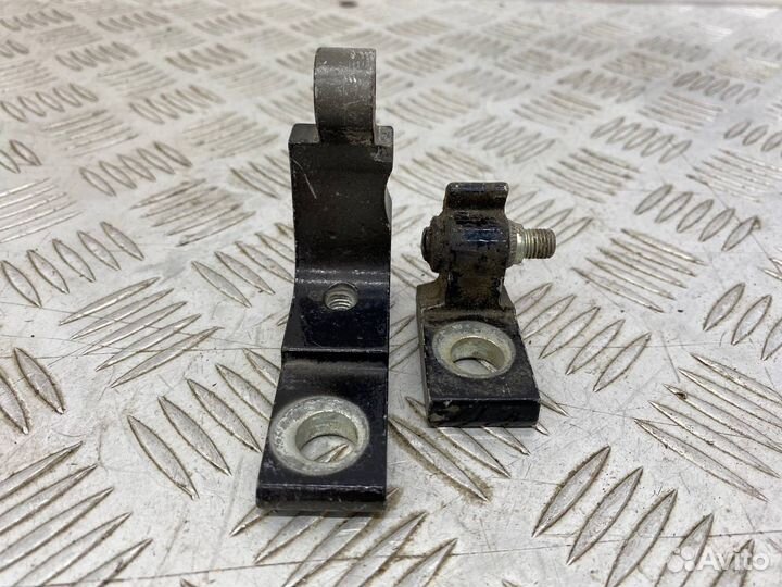 Б/У петля двери передний правый Volkswagen Touareg