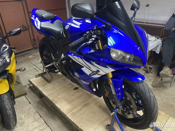 Yamaha R1