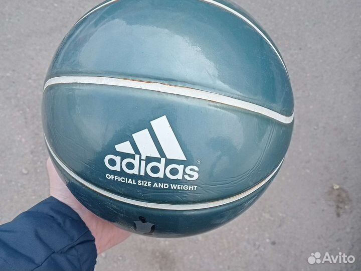 Баскетбольный мяч