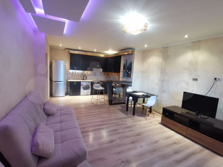 2-к. квартира, 54 м², 8/17 эт.