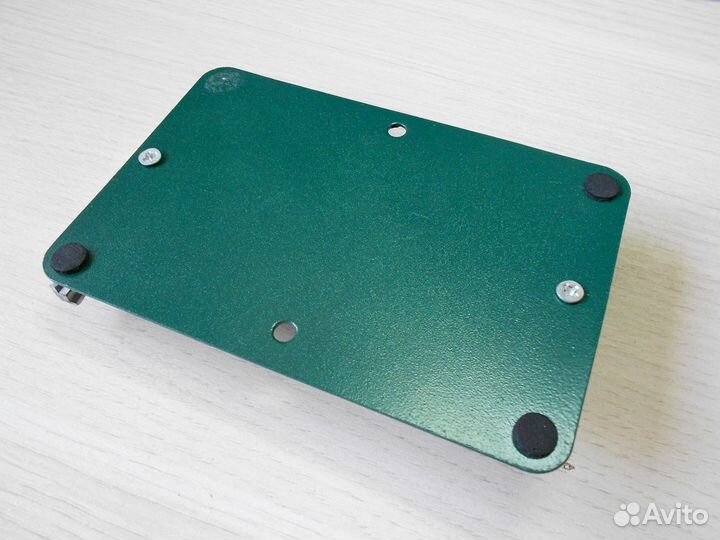 Держатель для плат под пайку