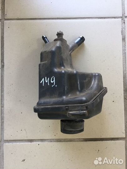 Бачок омывателя гура audi A8 D3 quattro