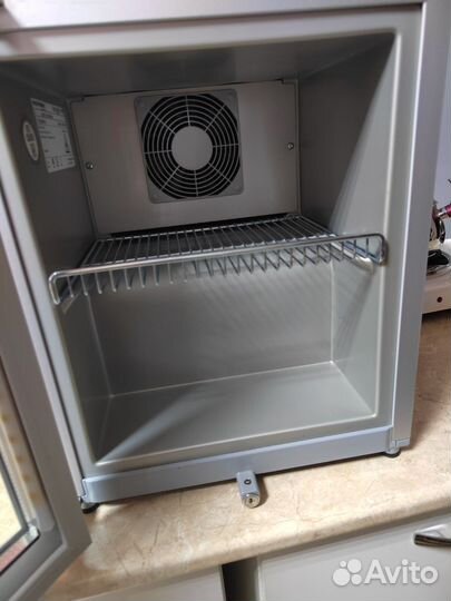 Мини барный холодильник Red Bull