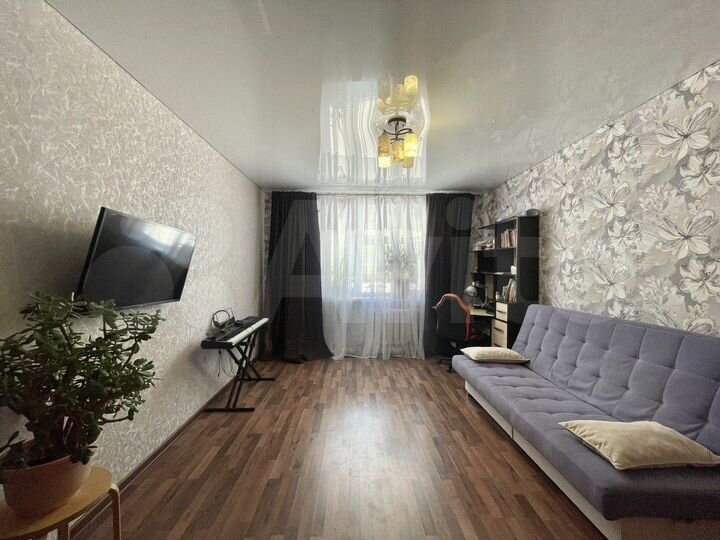 2-к. квартира, 54 м², 1/5 эт.