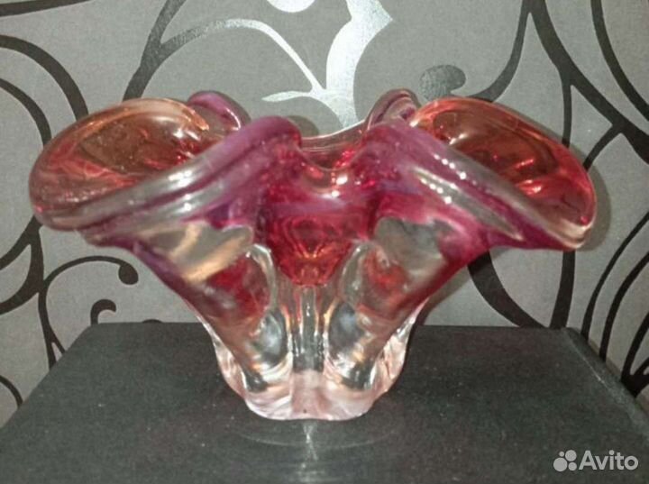 Ваза, пепельница, цветное гутное стекло