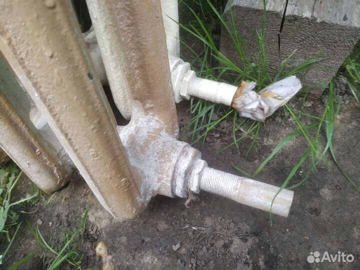 Батарея чугунная