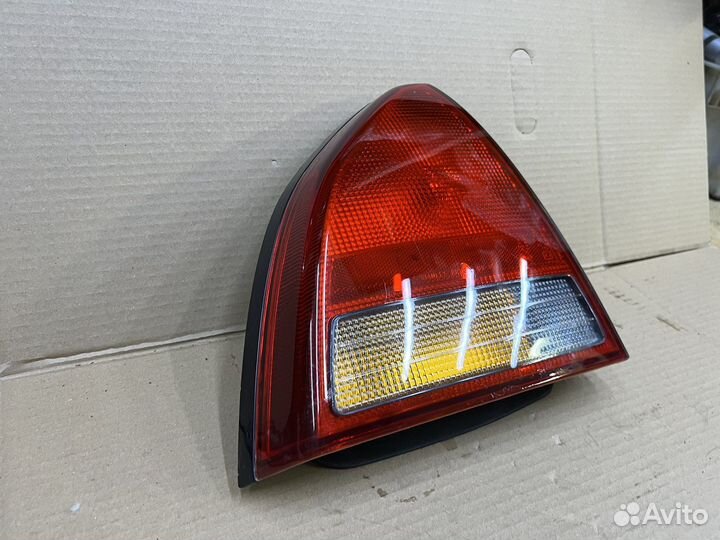 Фонарь левый Honda Prelude 4