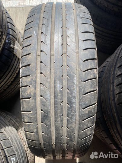 Goodyear EfficientGrip 235/60 R17 102V