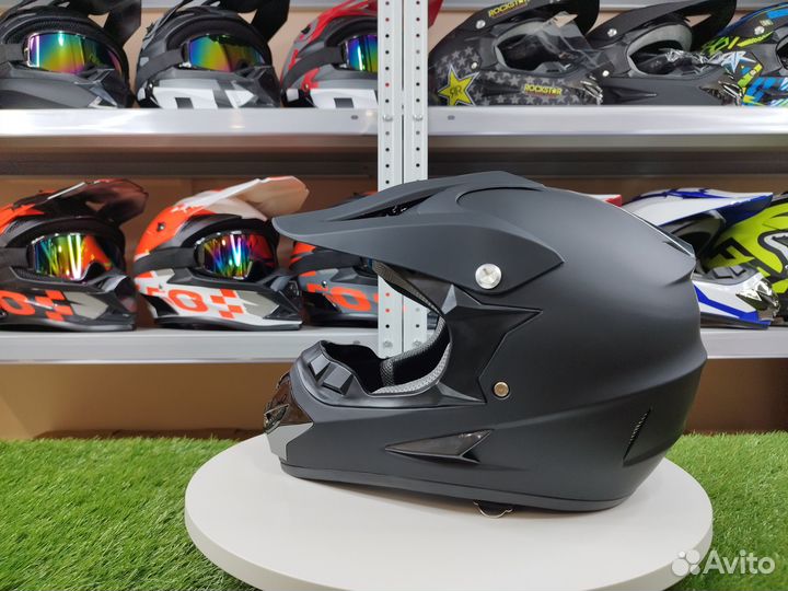 Кроссовый мотоциклетный шлем. Черный матовый