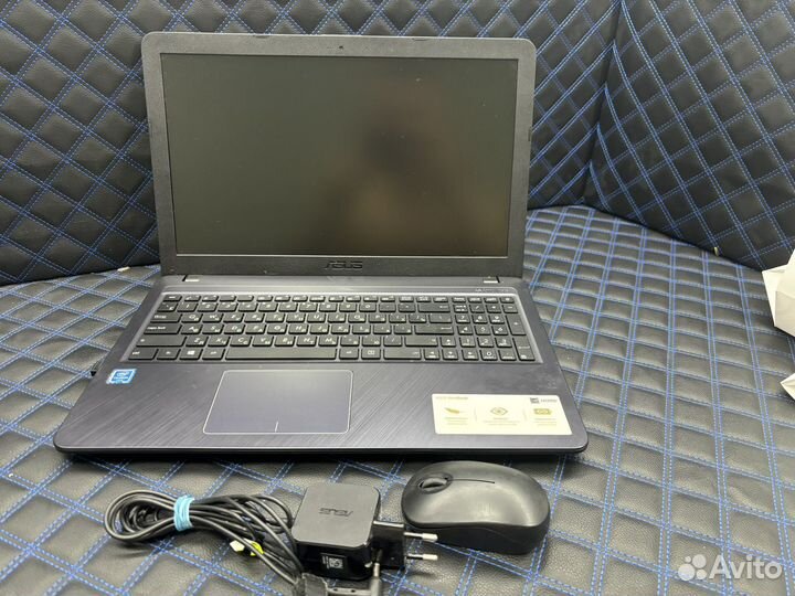 Ноутбук asus vivobook a543M