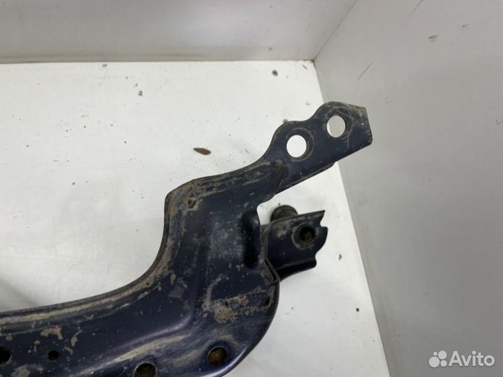 Подрамник передний Toyota Corolla E150/E180