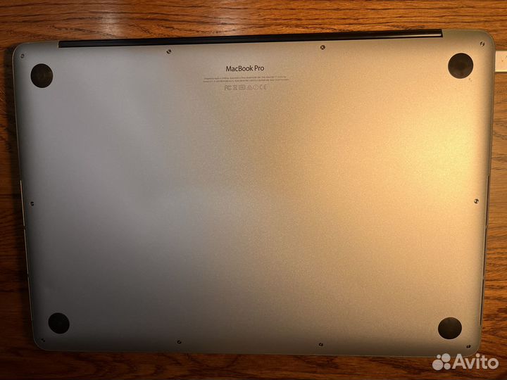 Macbook pro15 with retina display mid 2015 a1398
