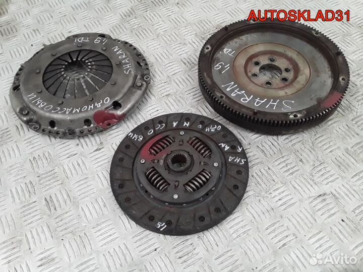 Комплект сцепления VW Sharan 1,9 TDI 1Z 037105273C