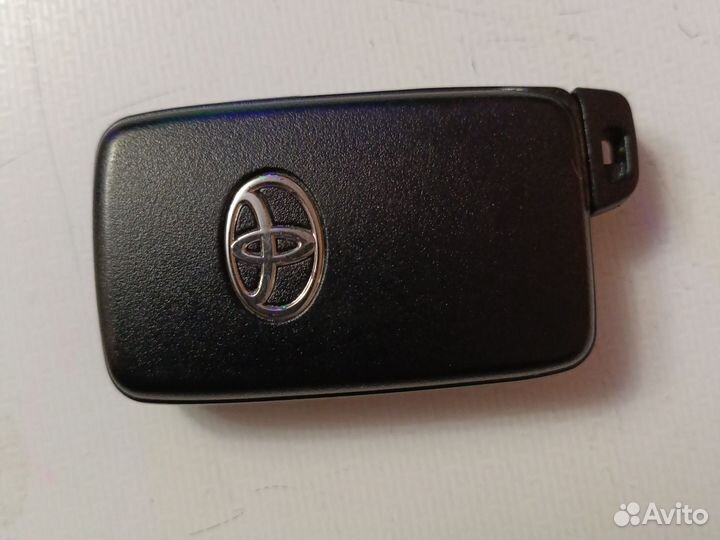 Смарт ключ toyota