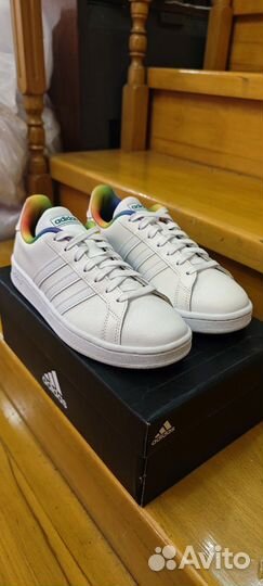 Кроссовки Adidas 38 размер оригинал