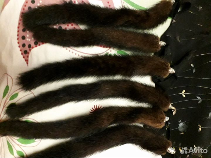 Шарф с норковыми кистями'новый