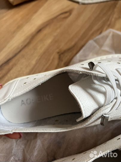 Обувь из прессованной кожи 40 размер