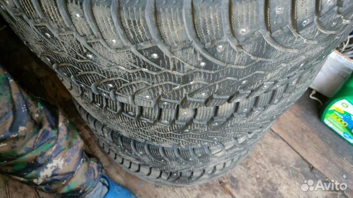 Formula Ice 215/65 R16