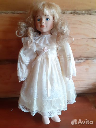 Фарфоровая кукла. Клеймо