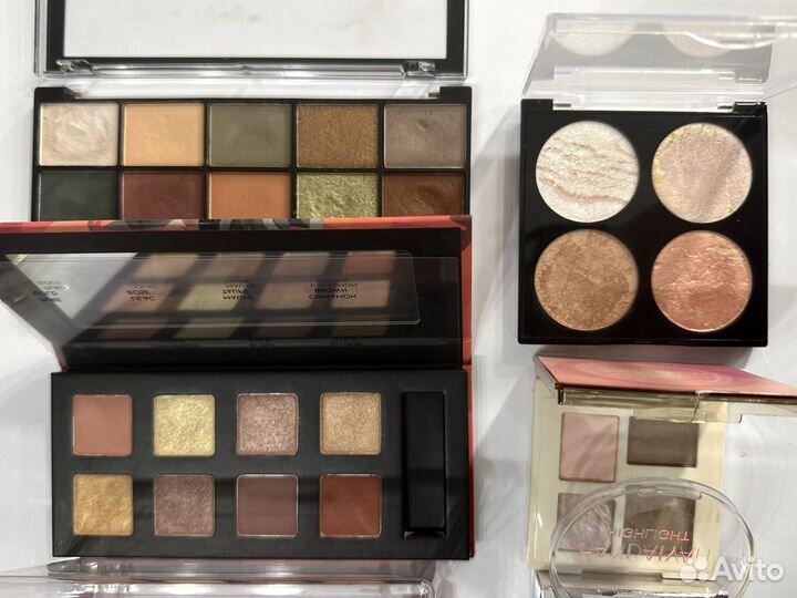 Пакет косметики / набор визажиста