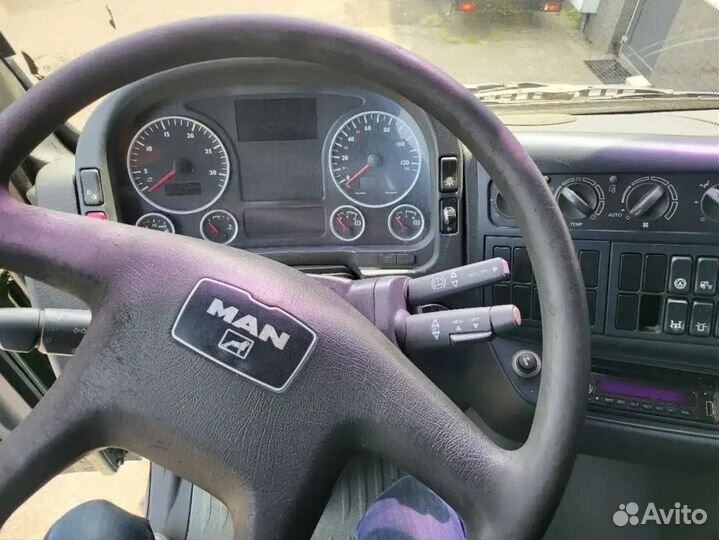 В разборке грузовик MAN, TGA 2000-2008