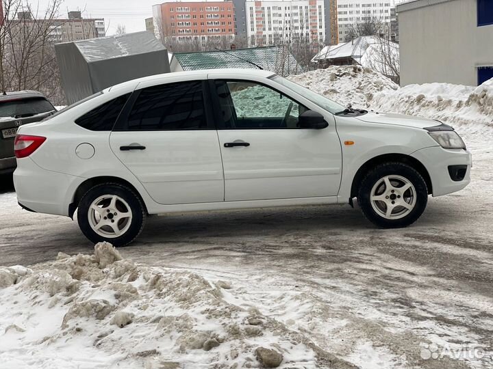 LADA Granta 1.6 МТ, 2014, 185 000 км