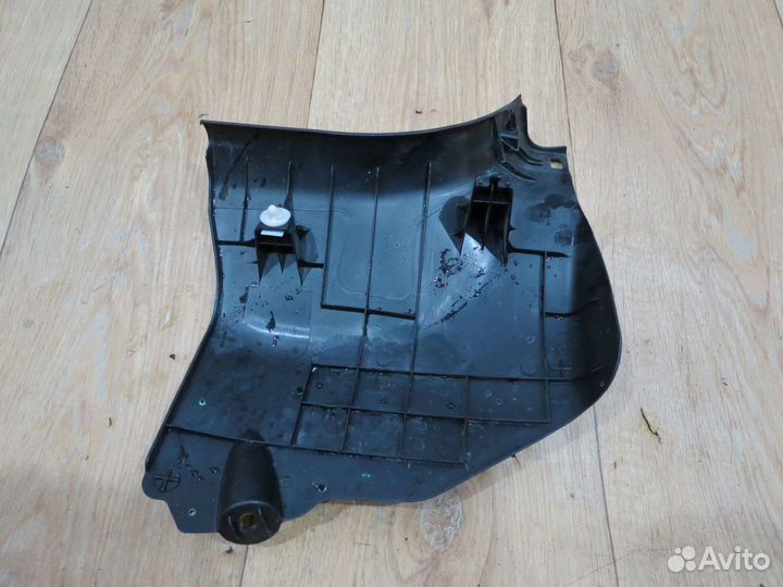 Накладка переднего порога левая Toyota Camry 55