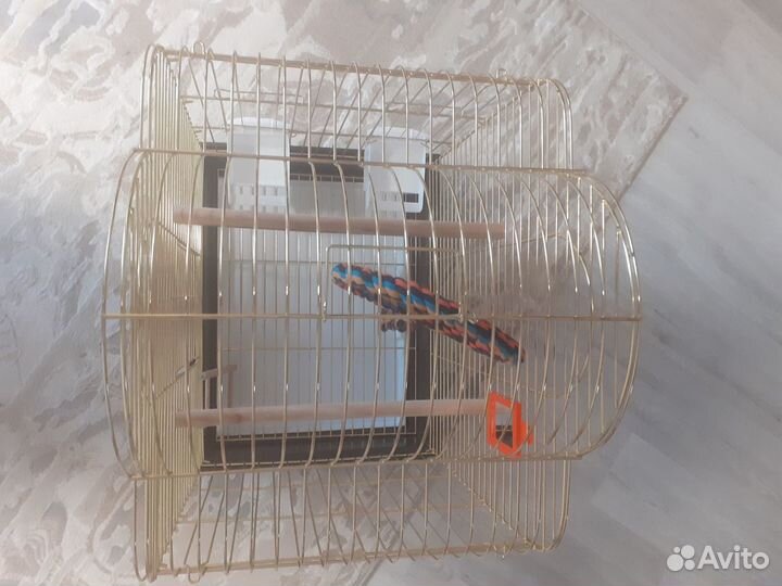 Продам новую клетку для попугая