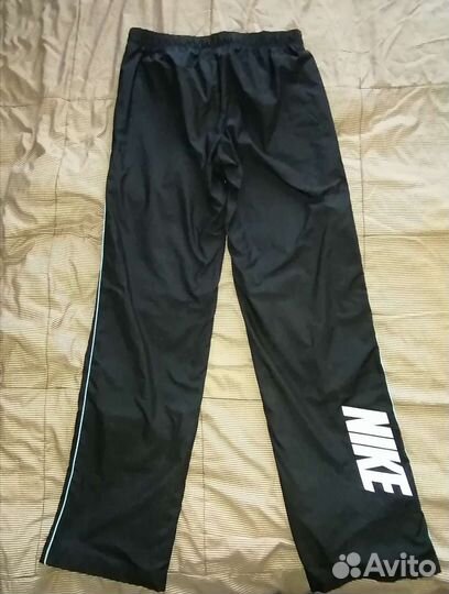 Спортивный костюм Nike размер xs