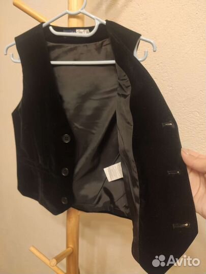 Жилетка праздничная рост 116