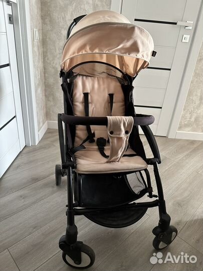 Коляска прогулочная