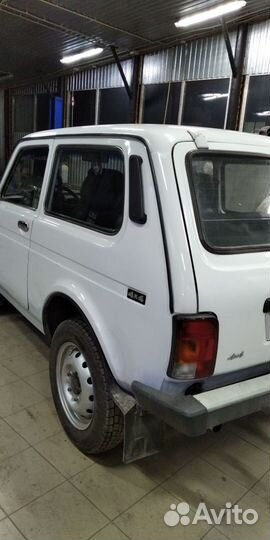 LADA 4x4 (Нива) 1.7 МТ, 2005, 130 000 км