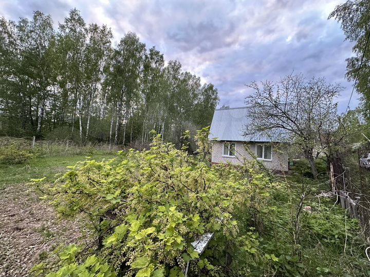 Дача 30 м² на участке 10 сот.