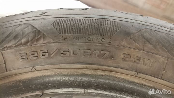 Goodyear EfficientGrip Performance 2 225/50 R17 98