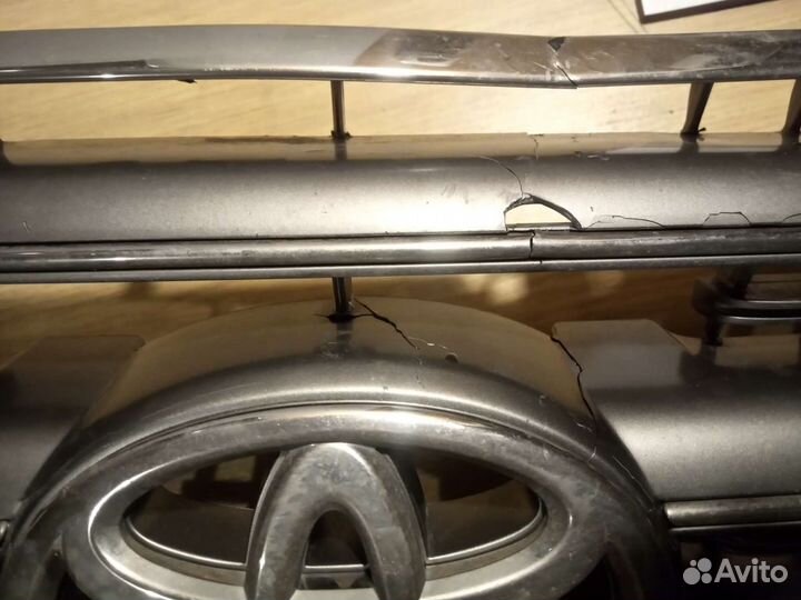 Решетка радиатора toyota land cruiser 200