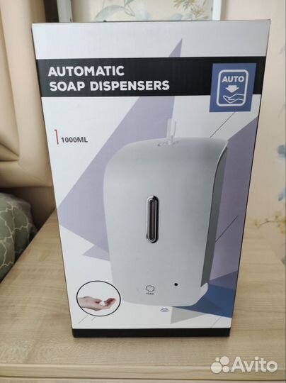 Диспенсер для жидкого мыла сенсорный
