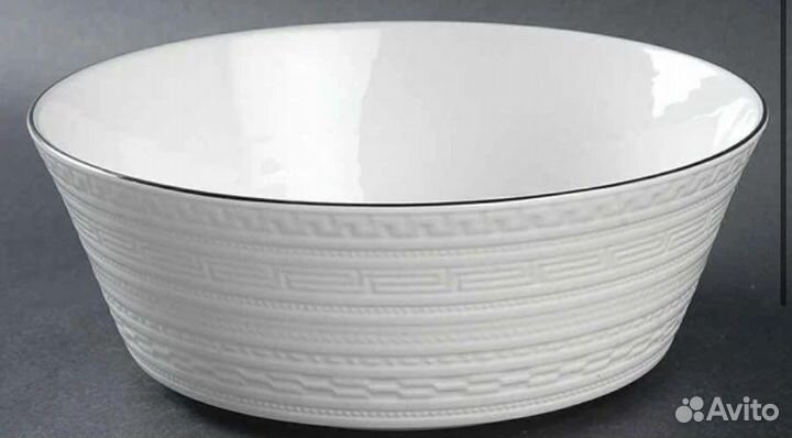 Салатник Wedgwood Intaglio Platinum