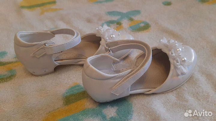 Плащ куртка и дождевик