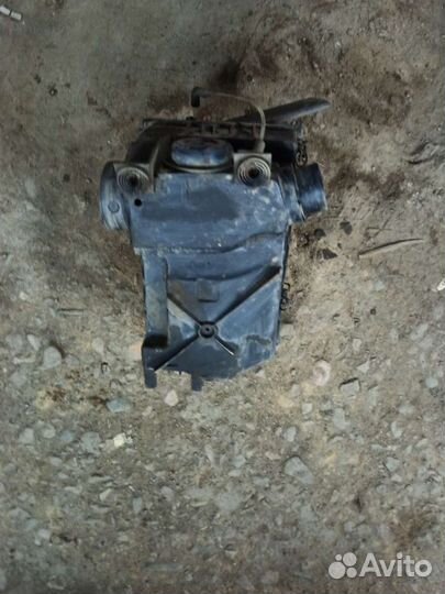 Корпус воздушного фильтра пассат б3