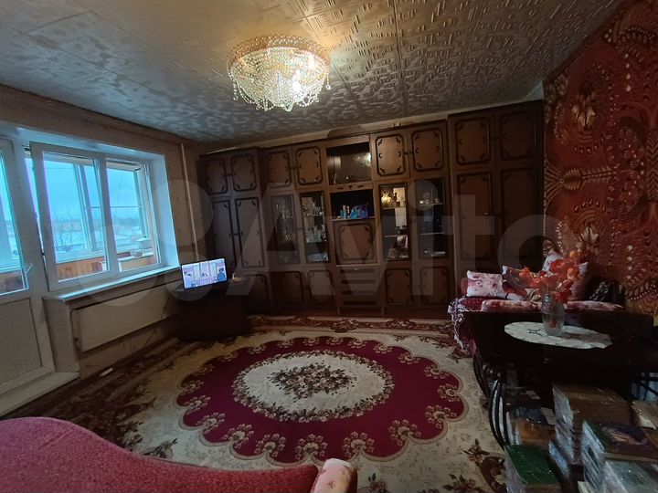 2-к. квартира, 53 м², 4/10 эт.