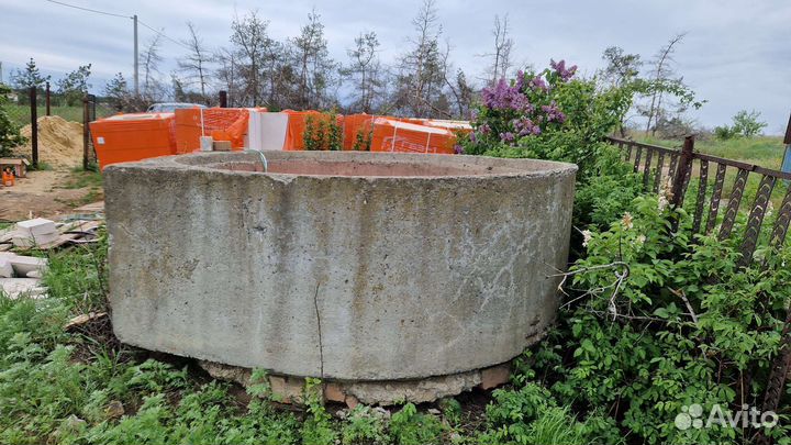 Емкость для воды бетонная