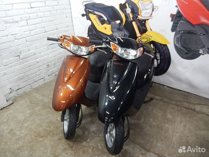 Скутер Honda Dio AF68 с New контейнера