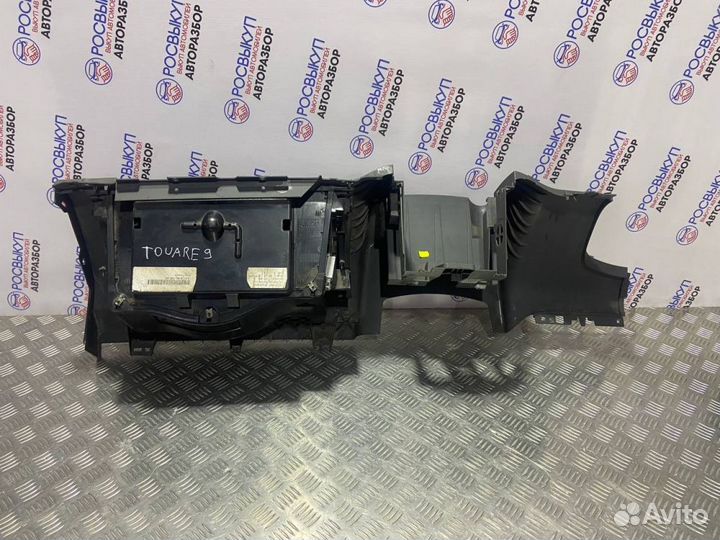 Бардачок Volkswagen Touareg 7L