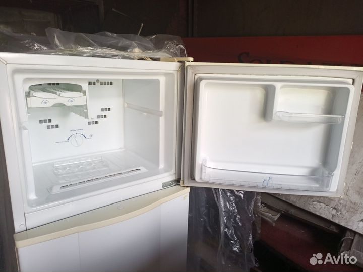Продам холодильник бу